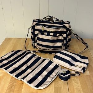 Jujube BFF First Mate diaper bag & accessories